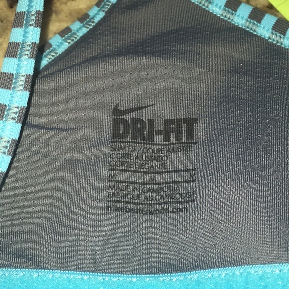 Nike Tank top - Picture 3 of 6